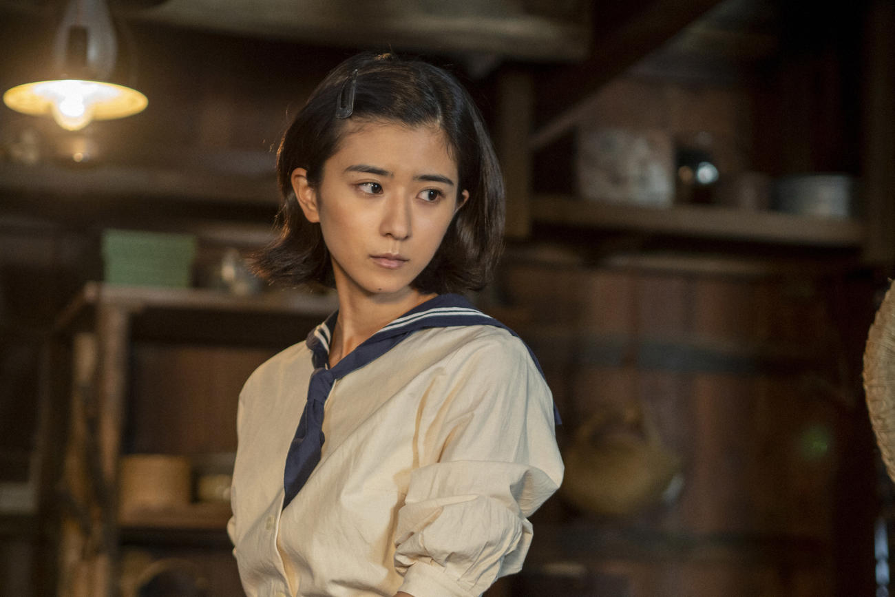 朝ドラ「ちむどんどん」より。振り返る比嘉暢子（黒島結菜）（C）NHK
