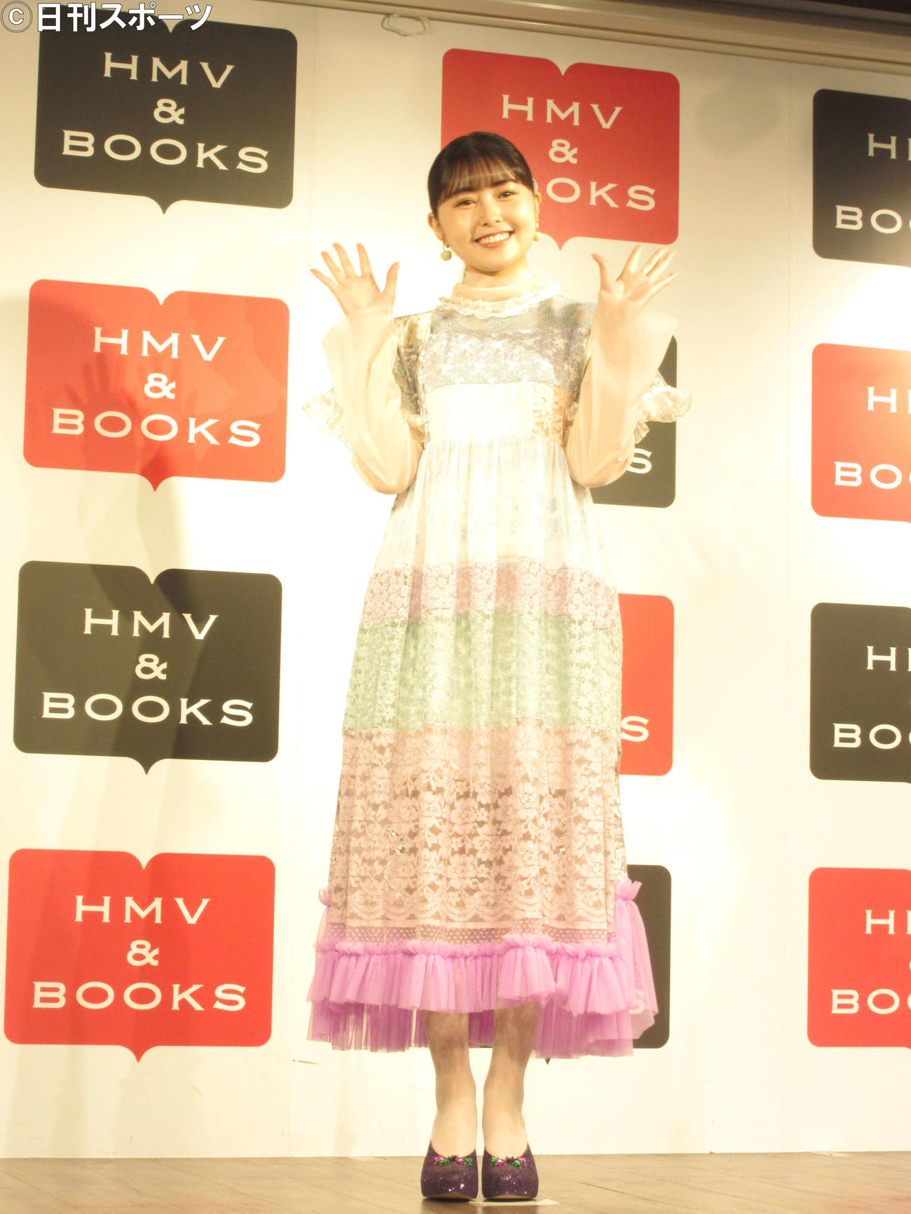 「頓知気さきな　CONCEPT～Collaboration Photo Book」発売記念イベントに出席した頓知気さきな（撮影・加藤理沙）