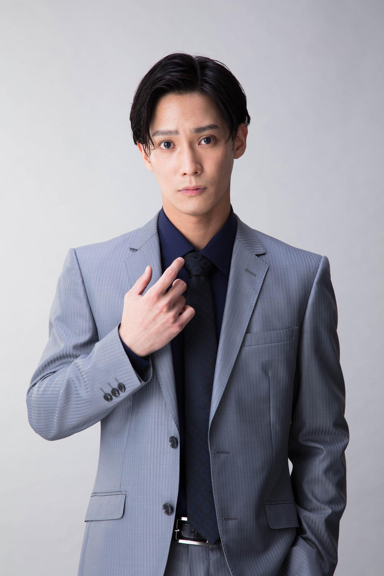 フジテレビ系連続ドラマ「元彼の遺言状」に出演する、味方良介
