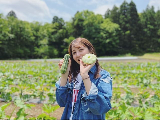 農業を楽しむ様子をブログなどに投稿した石川恋（石川恋オフィシャルブログより）