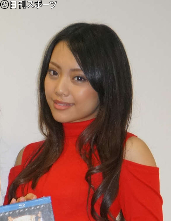 ゆってぃと結婚した石川あんな＝2014年6月