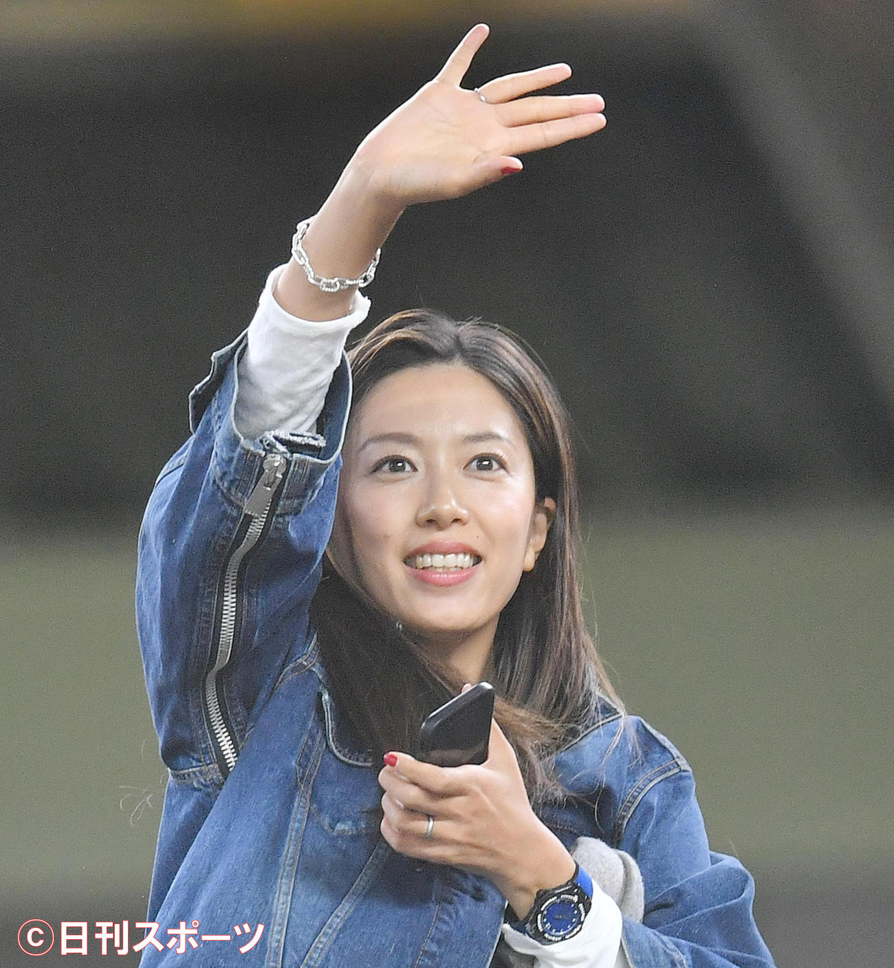 里田まい（2019年9月撮影）