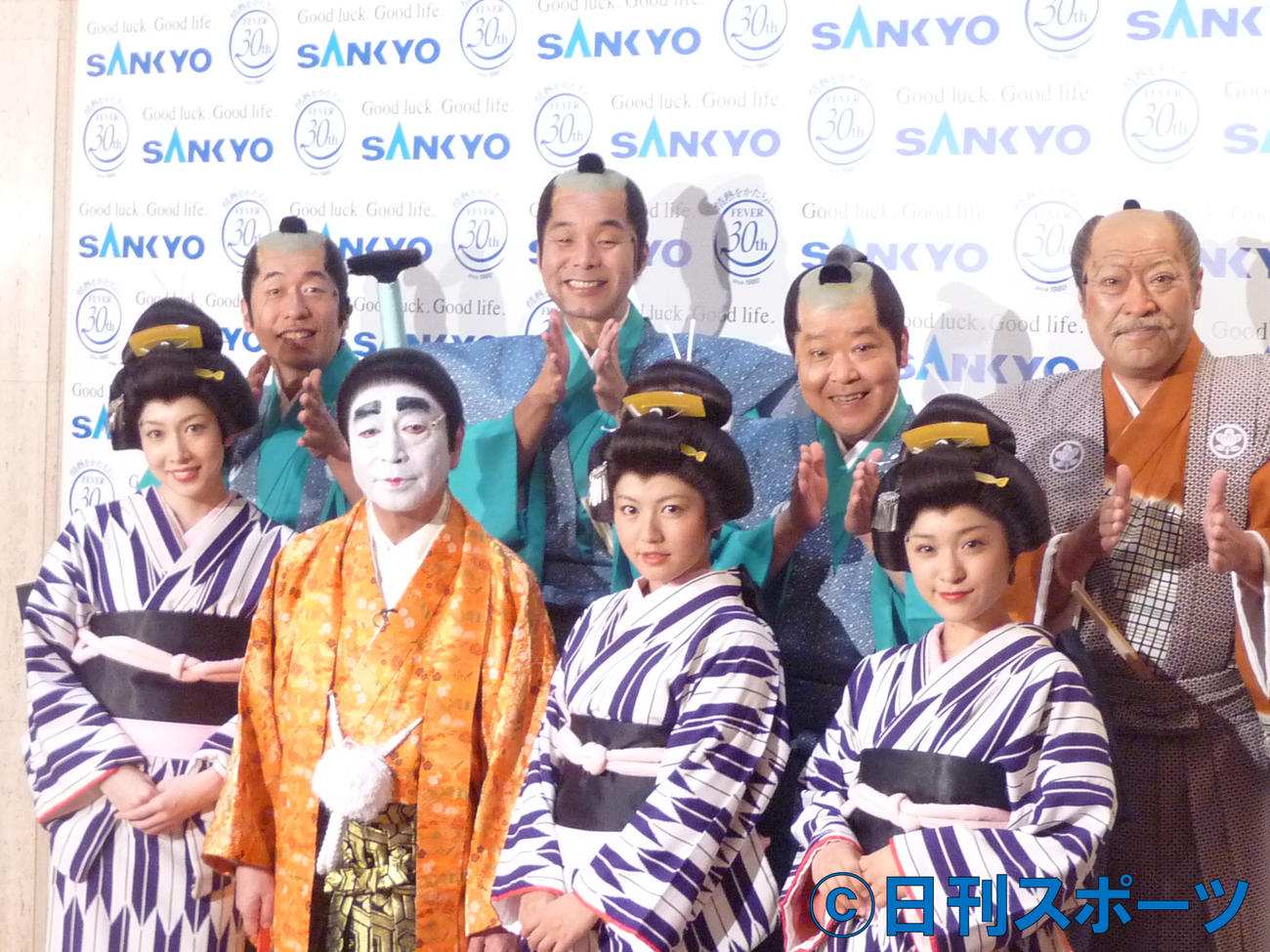 志村けんさん、上島竜兵さん、桑野信義ら（2010年7月撮影）