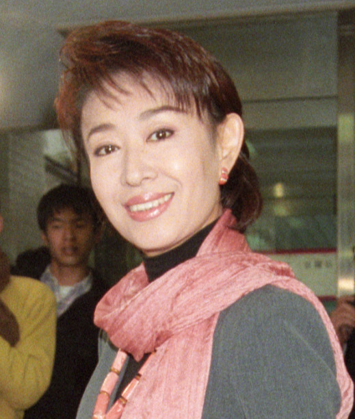 三田佳子