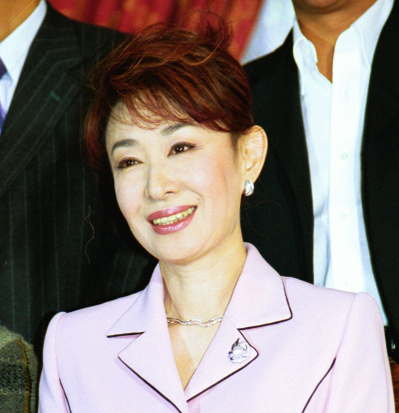 三田佳子
