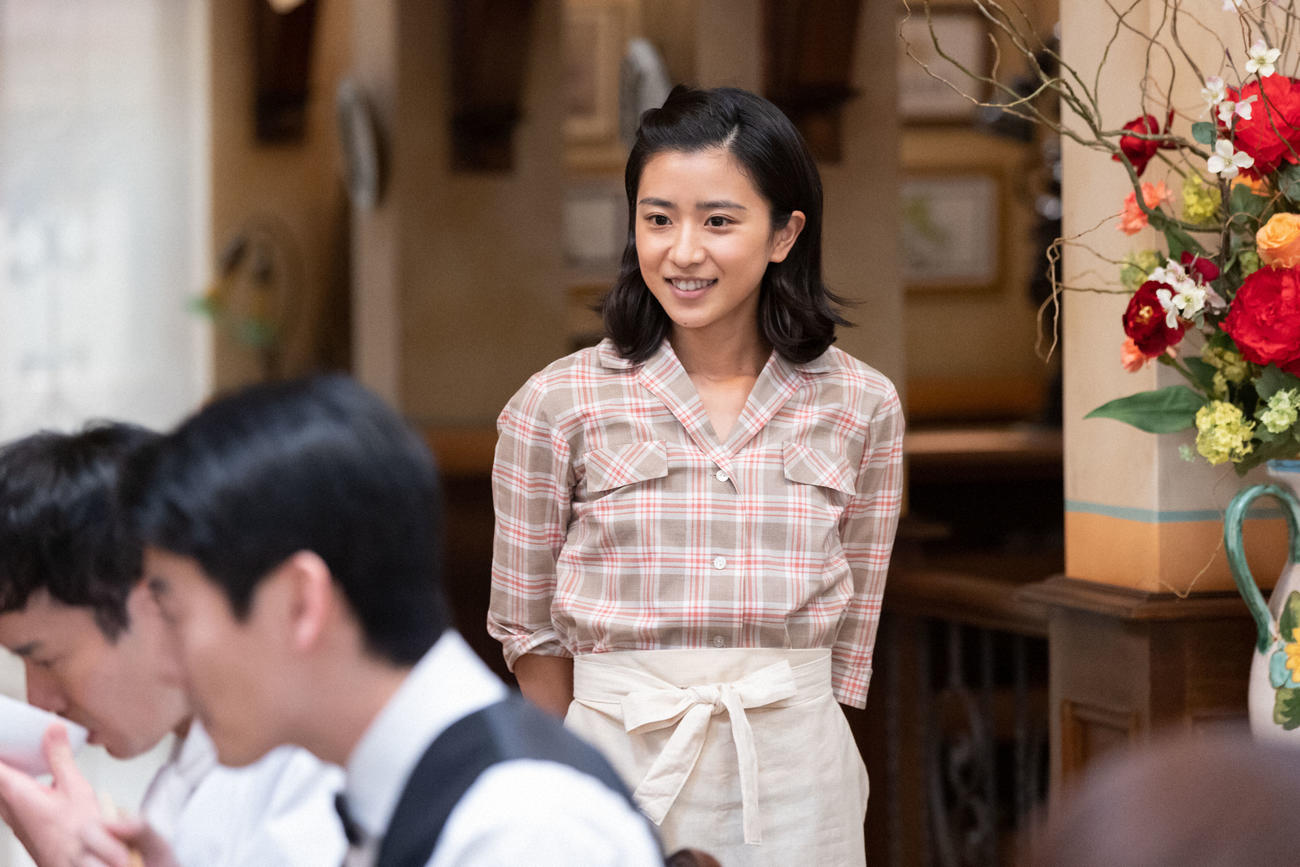 朝ドラ「ちむどんどん」より。レストランの就職再試験が決まった比嘉暢子(黒島結菜)（C）NHK