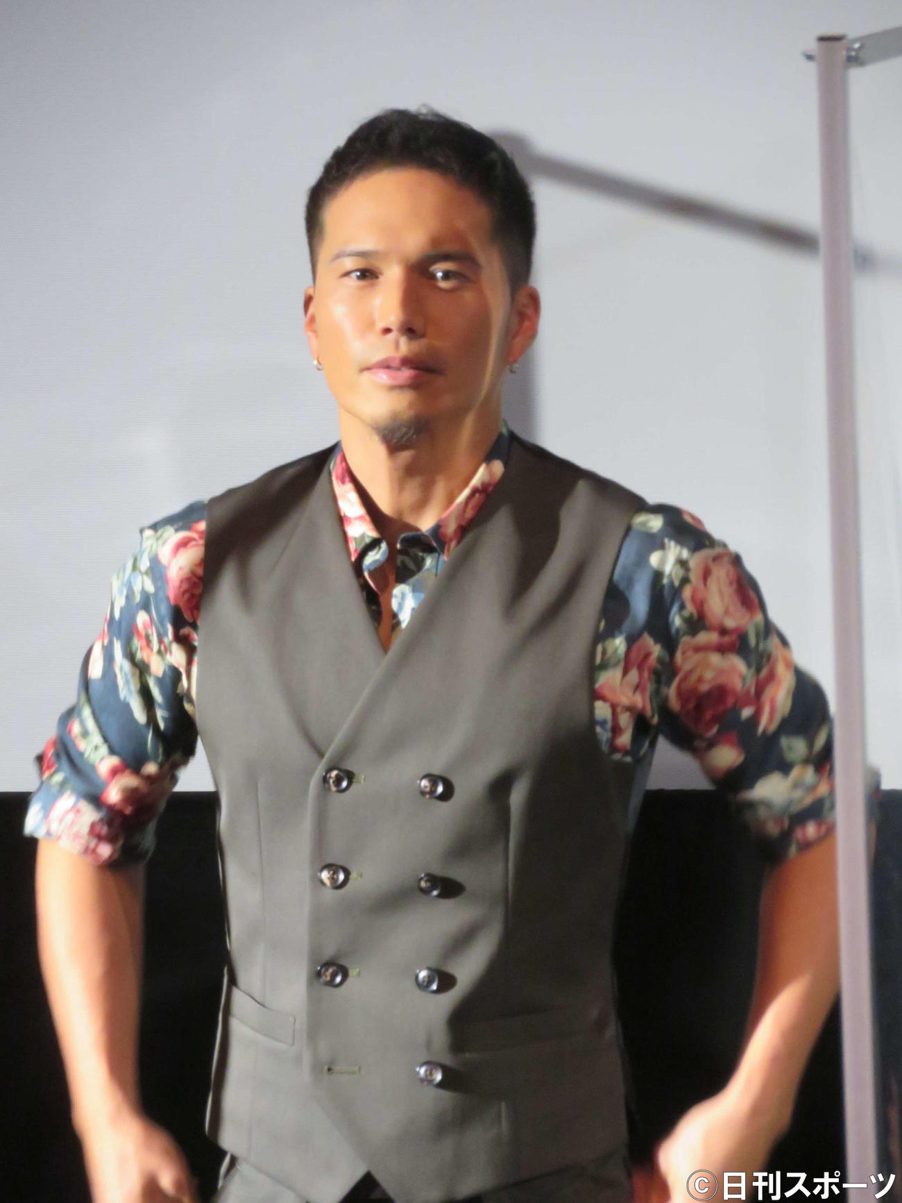 「劇場版　おいしい給食　卒業」公開記念舞台あいさつに登壇した市原隼人（撮影・村上幸将）