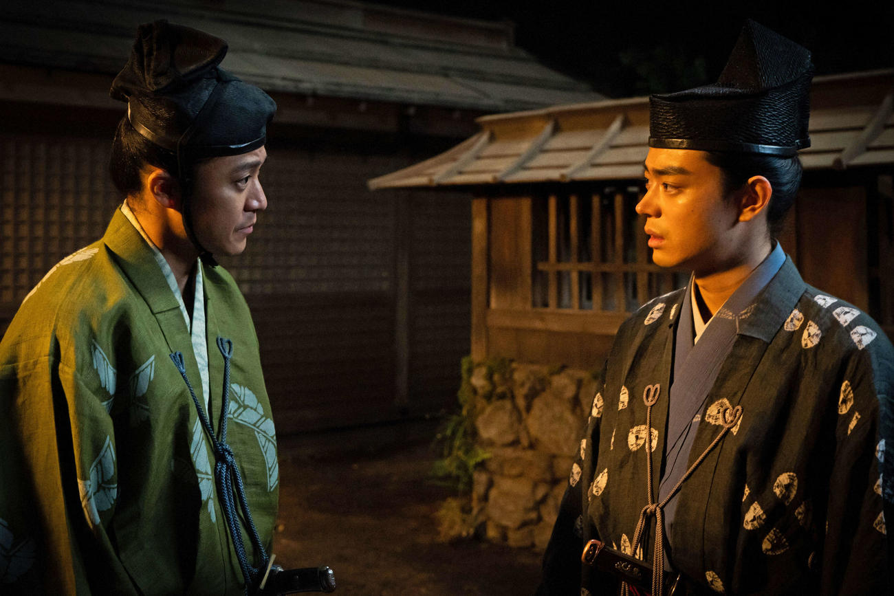 「平泉に手を出すな」と義時（小栗旬）に警告する義経（菅田将暉）