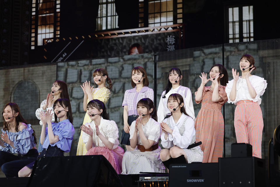 乃木坂デビュー10周年バースデーライブで「毎日がBrand new day」を披露する3期生