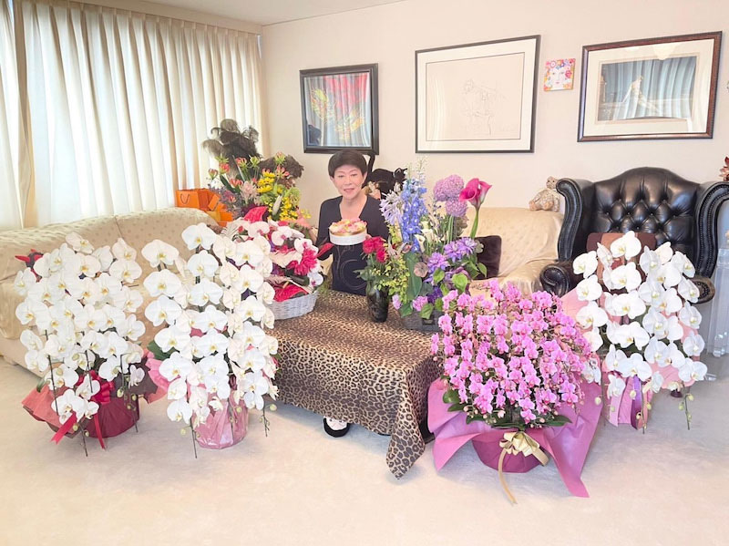 76歳の誕生日を迎えた美川憲一