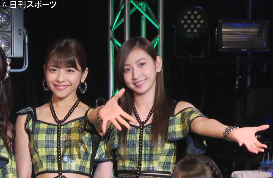 ワールドツアー東京公演を行ったJuice＝Juice金澤朋子（左）、植村あかり（2017年10月撮影）