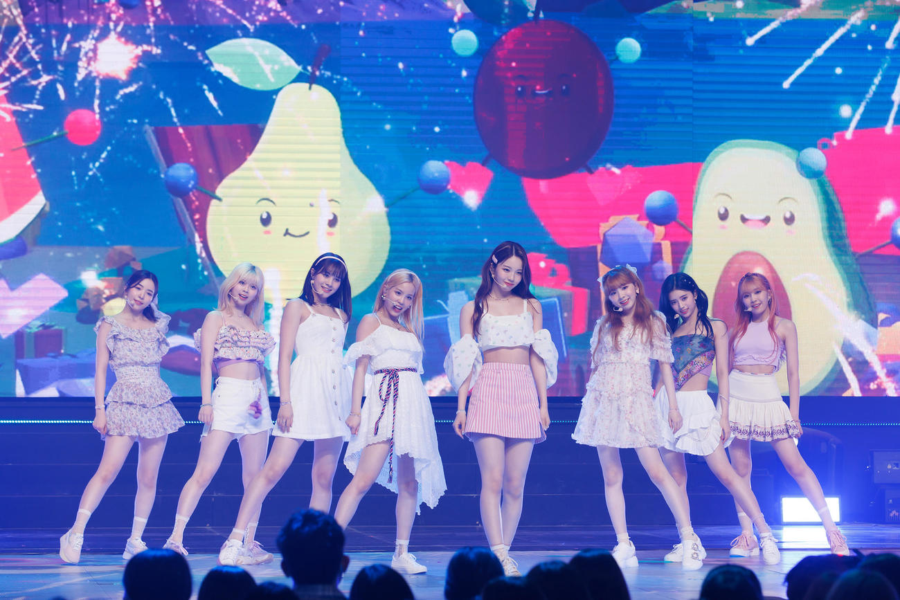 「KCON 2022 Premiere」に出演したNiziU（C）CJ ENM Co．，　Ltd，　All Rights Reserved