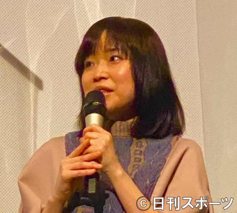 川嶋あい（2022年4月撮影）