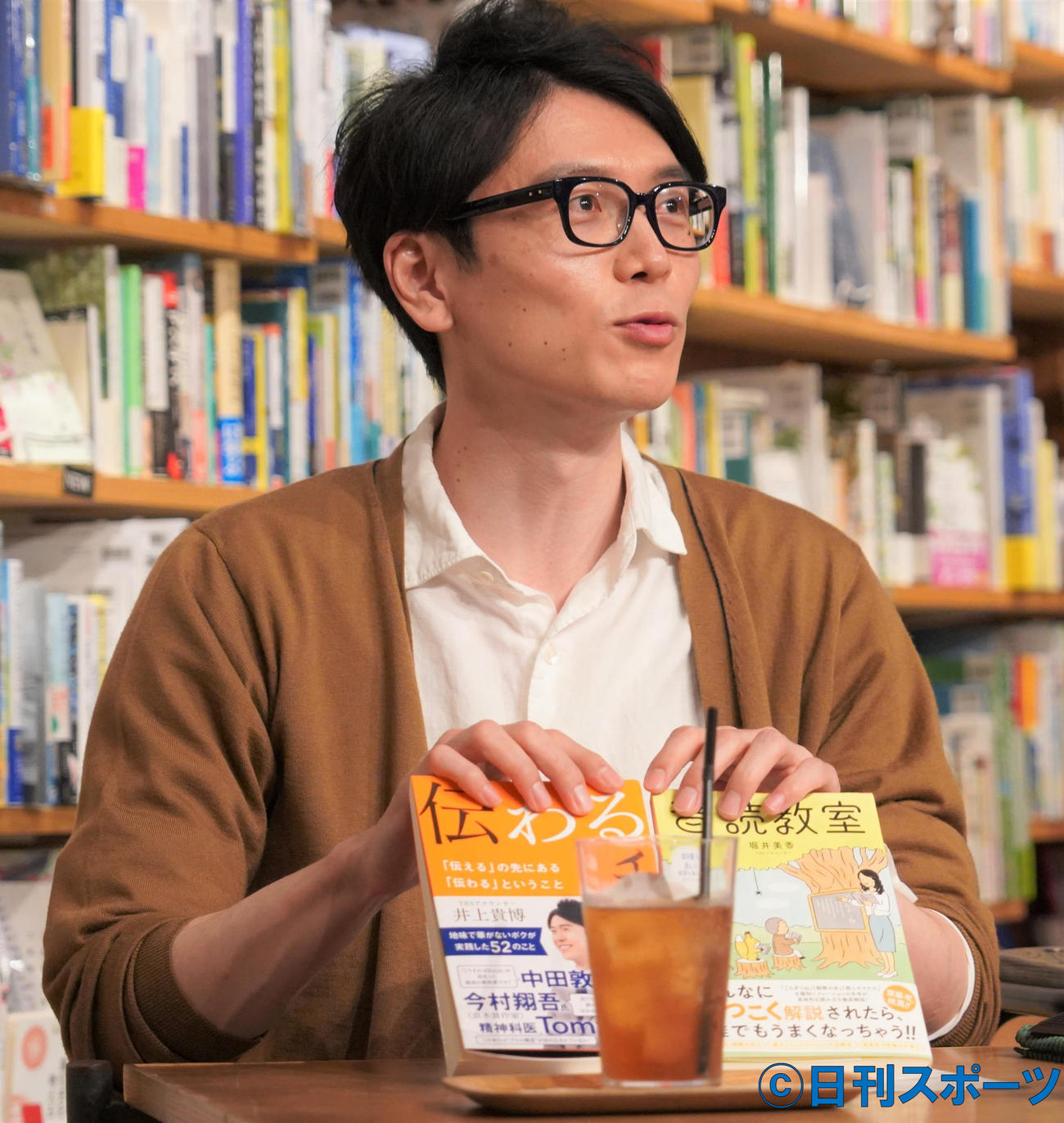 初の著書「伝わるチカラ『伝える』の先にある『伝わる』ということ」の刊行記念イベントを行ったTBS井上貴博アナウンサー（撮影・佐藤成）