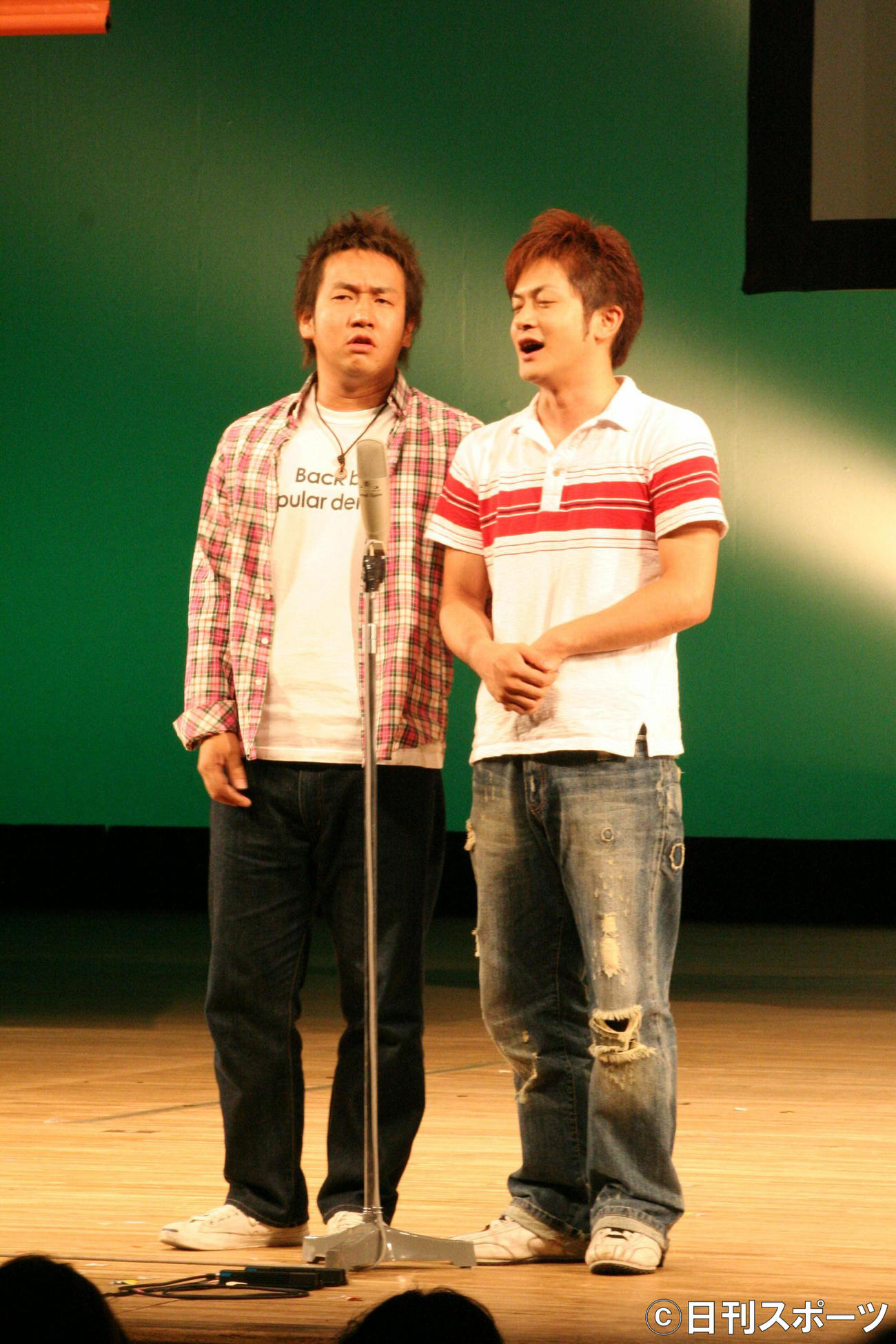 漫才コンビ「なすなかにし」（2006年9月撮影）