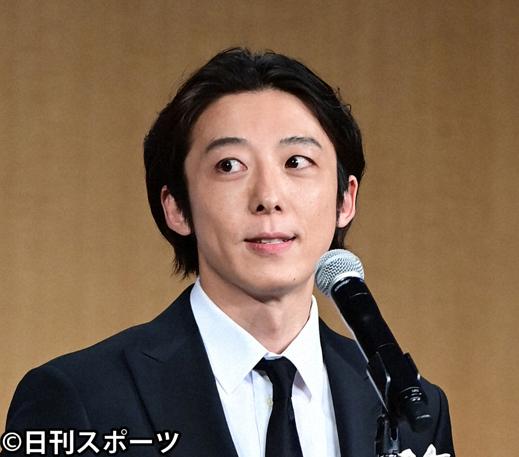 高橋一生（2022年2月撮影）
