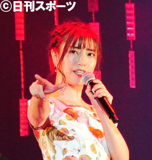 地元の東京・中野区でライブを行った藤井香愛