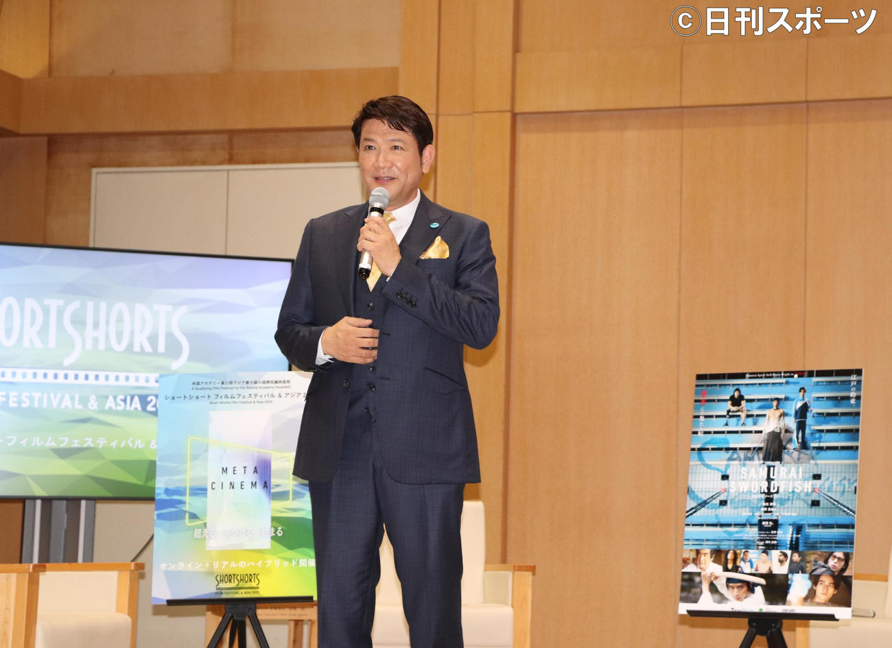 小池百合子都知事を表敬訪問した別所哲也（撮影・星夏穂）