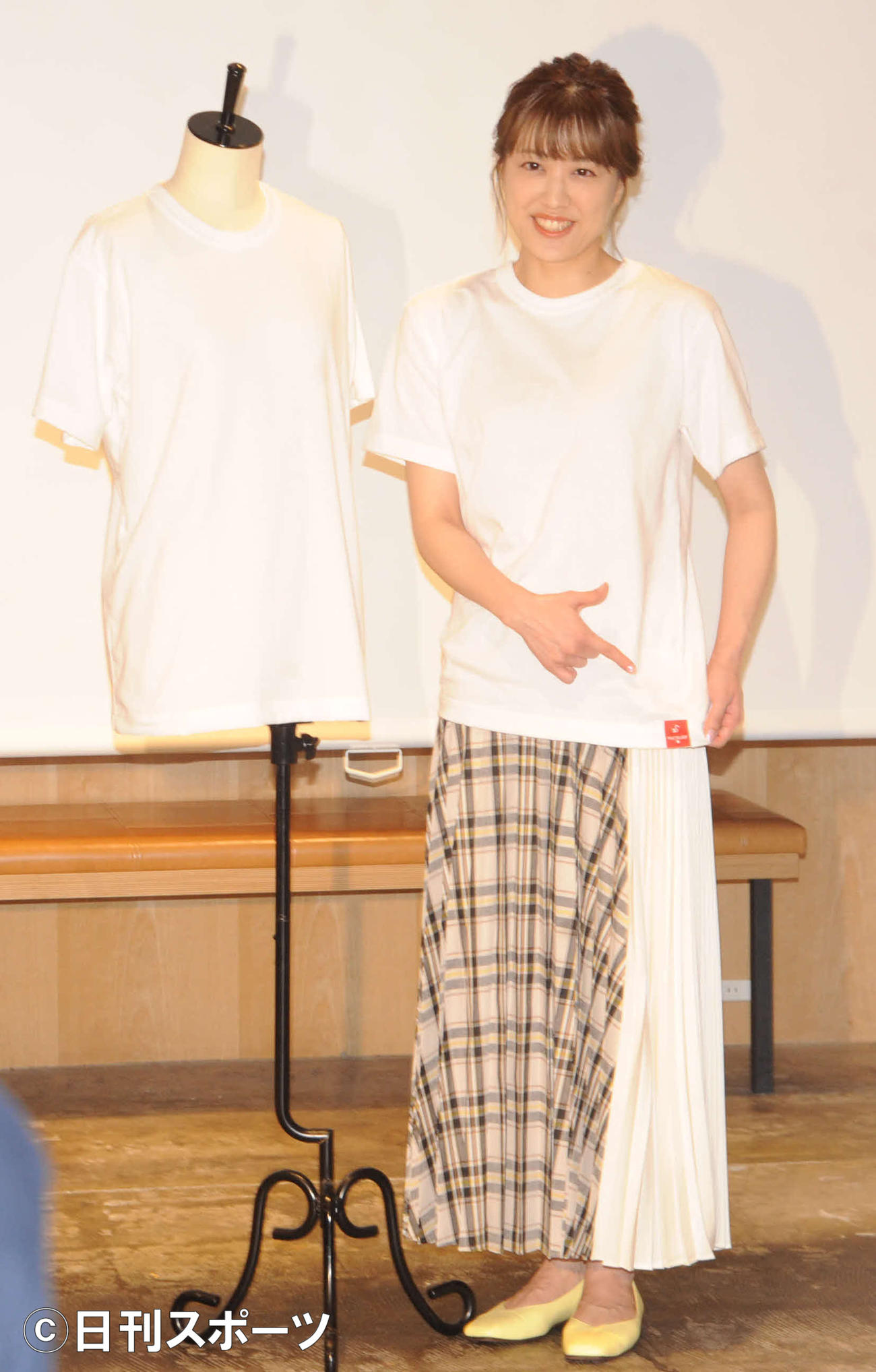 アパレルブランド「ファクトリエ」とコラボレーションした水平リサイクルTシャツのデザイン発表会に出席した女優の福田沙紀（撮影・松尾幸之介）