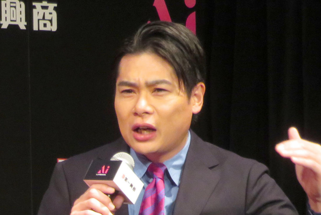 平成ノブシコブシの吉村崇（19年11月撮影）