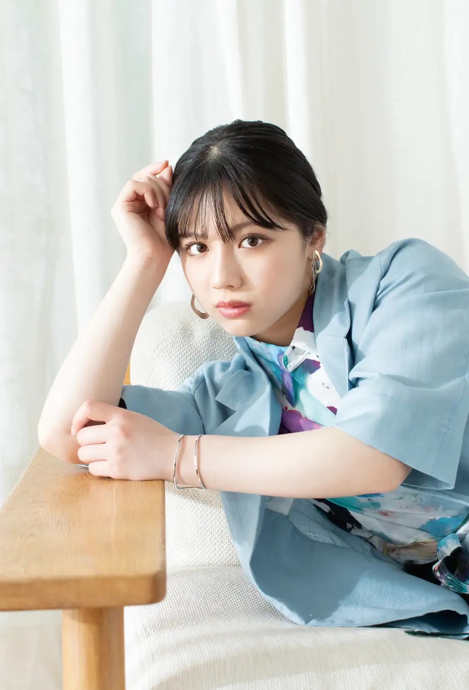 日向坂46渡邉美穂の卒業記念書籍「私が私であるために」の先行カット