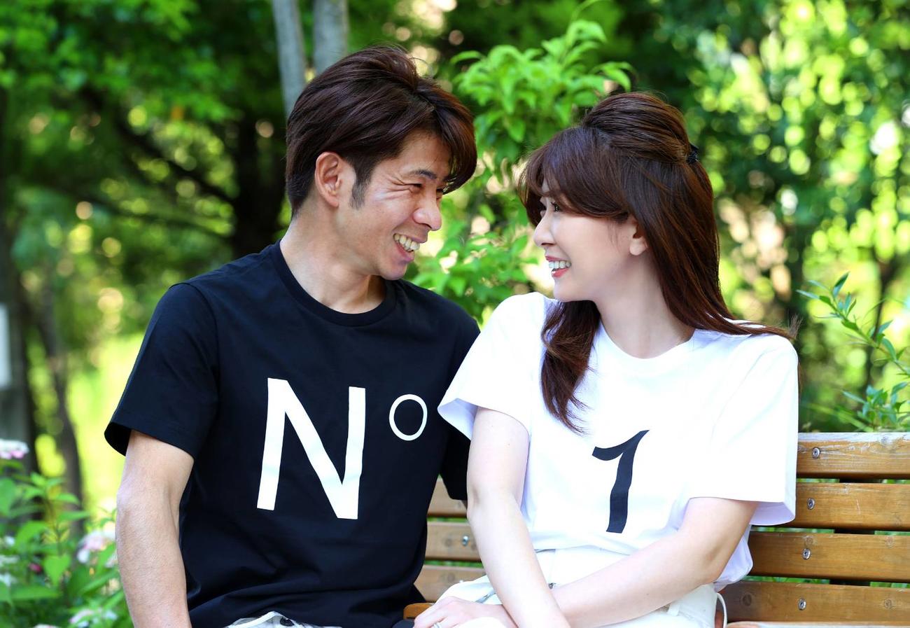 結婚を発表した矢部美穂（右）と山林堂信彦騎手