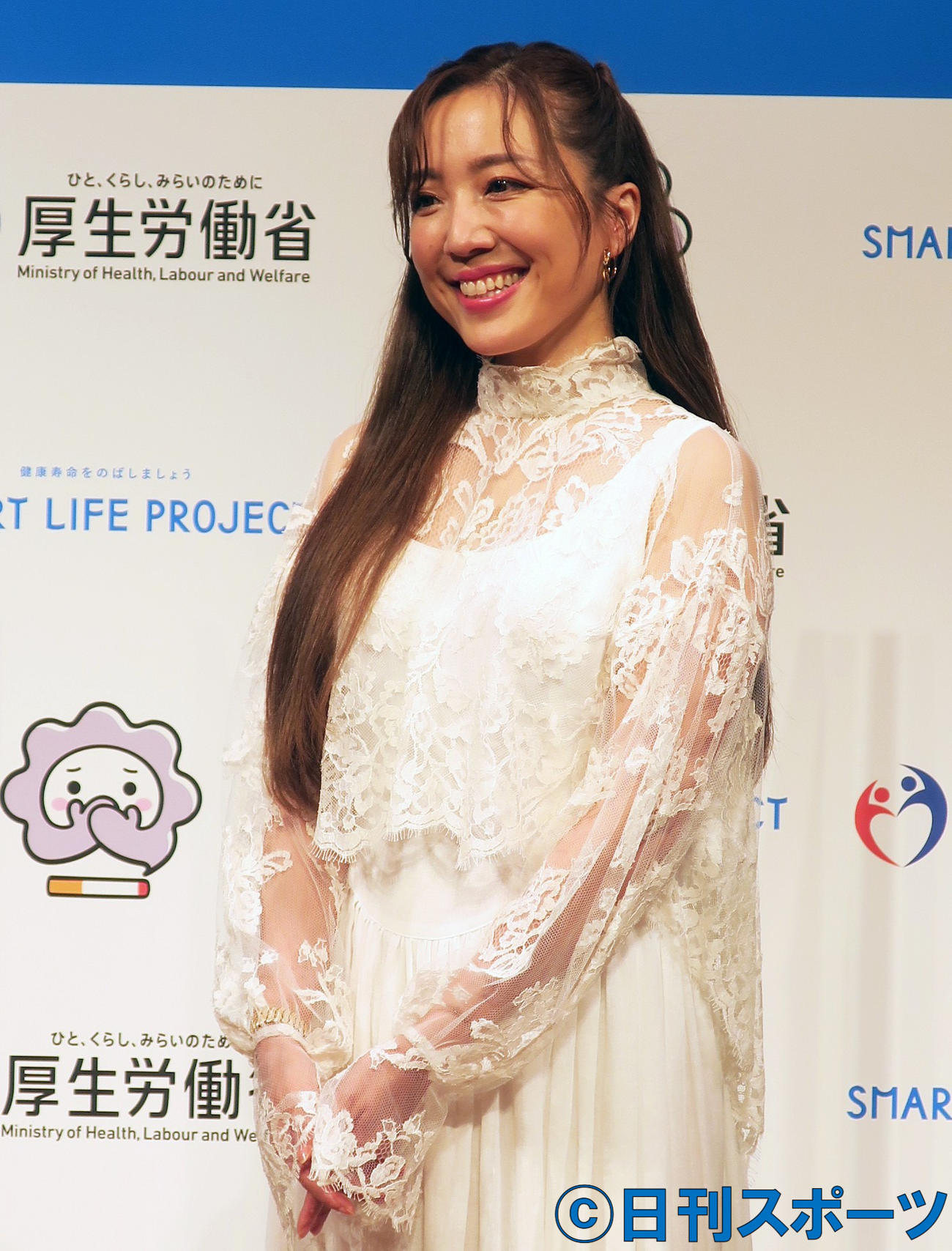世界禁煙デー記念イベントでトークショーを行った平原綾香