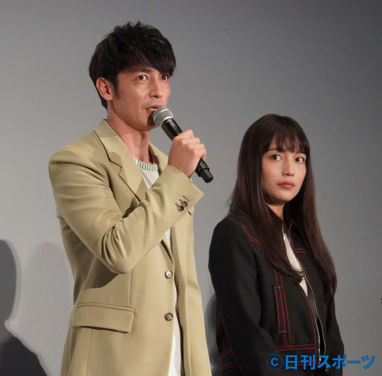 映画「極主夫道　ザ・シネマ」の公開記念舞台あいさつに出席した玉木宏と川口春奈（撮影・佐藤成）
