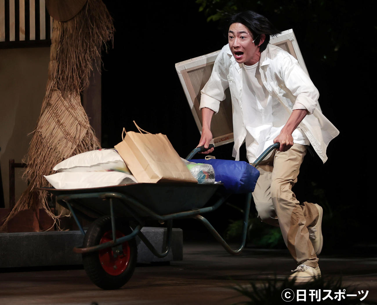 「ようこそ、ミナト先生」のフォトコールを行う相葉雅紀（撮影・野上伸悟）