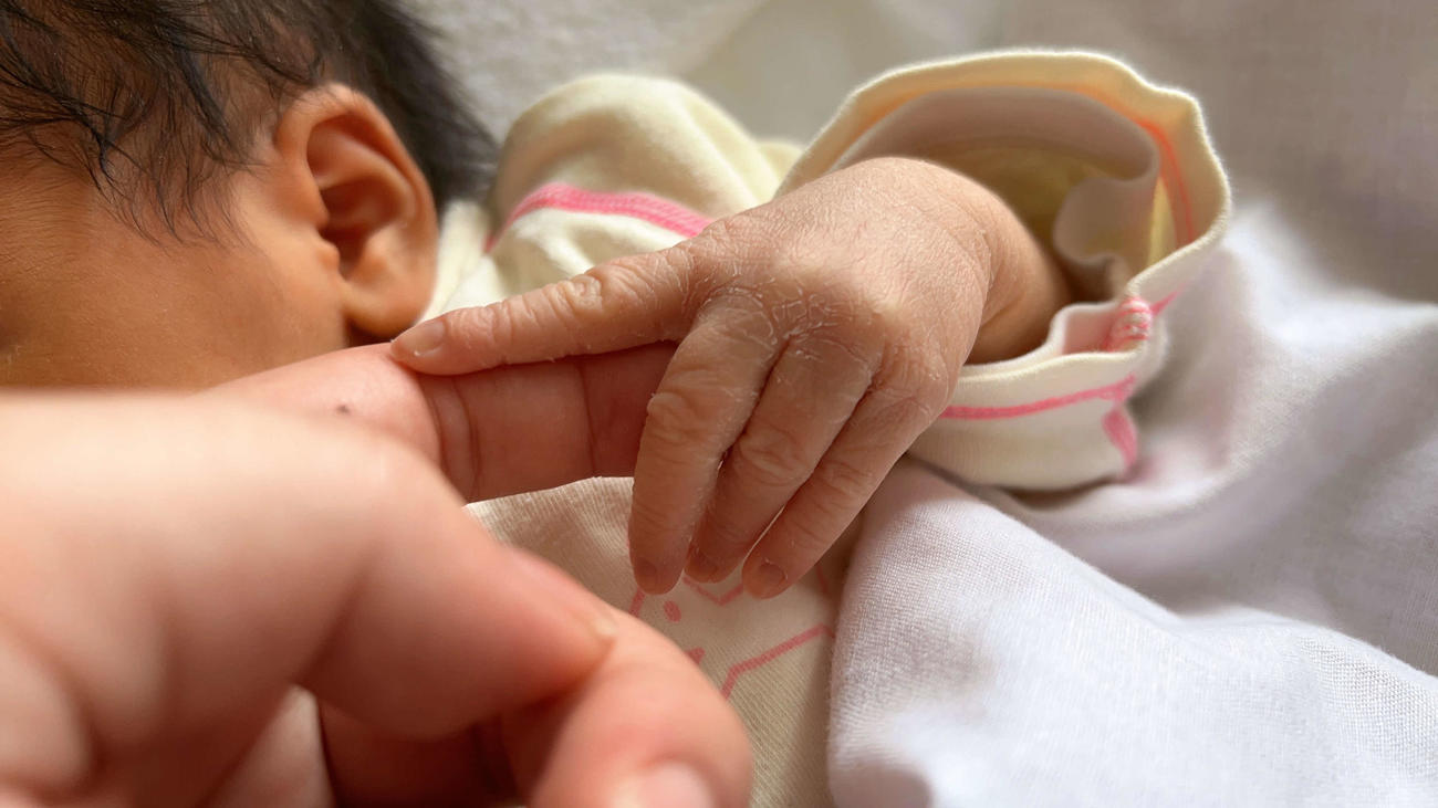 五戸美樹は第1子となる長女を出産した