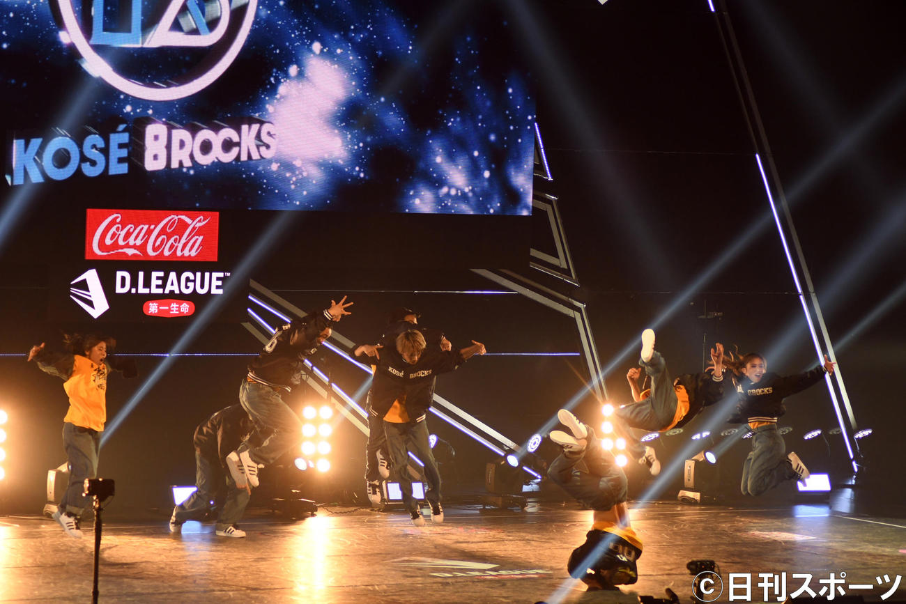 「D．LEAGUE21－22 CHAMPIONSHIP」で優勝したKOSE 8ROCKSの決勝でのパフォーマンス（撮影・大友陽平）