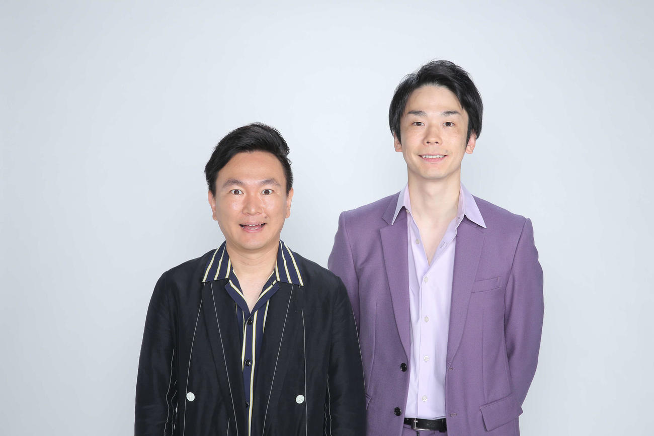 吉本興業が12年ぶりに開催するお笑いフェス「LIVE STAND 22－23」のライブスタンジャーに就任した、かまいたち（C）LIVE STAND 22－23）