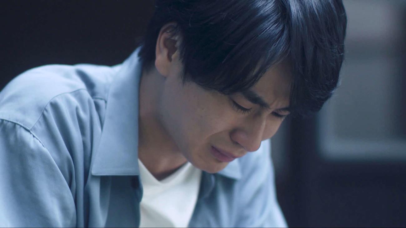 sajiのアルバム「ユーリカ」のリード曲「ゆりかご」のミュージックビデオに出演している前田旺志郎