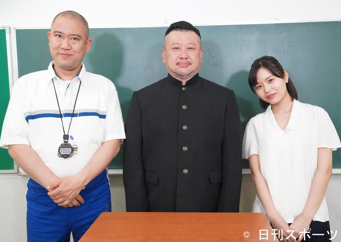 CSチャンネル「映画・チャンネルNECO」の風俗ドラマ「桃色探訪～伝説の風俗～」の「＃6錦糸町編」に出演する、左からお笑いコンビコロコロチキチキペッパーズのナダル、ケンドーコバヤシ、本郷愛（撮影・佐藤成）