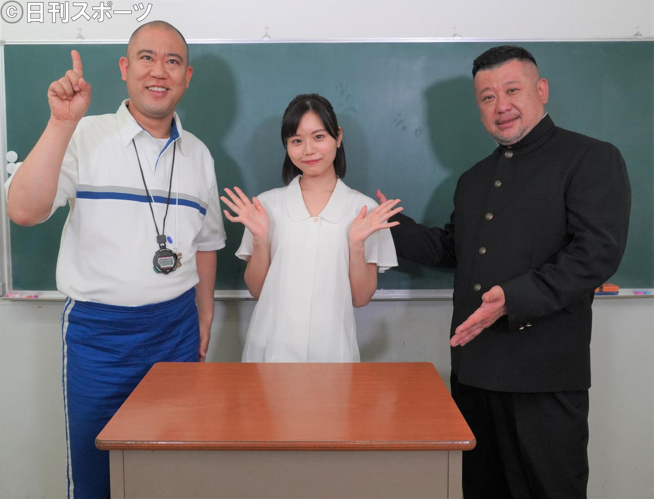 CSチャンネル「映画・チャンネルNECO」の風俗ドラマ「桃色探訪～伝説の風俗～」の「＃6錦糸町編」に出演する、左からお笑いコンビコロコロチキチキペッパーズのナダル、本郷愛、ケンドーコバヤシ（撮影・佐藤成）