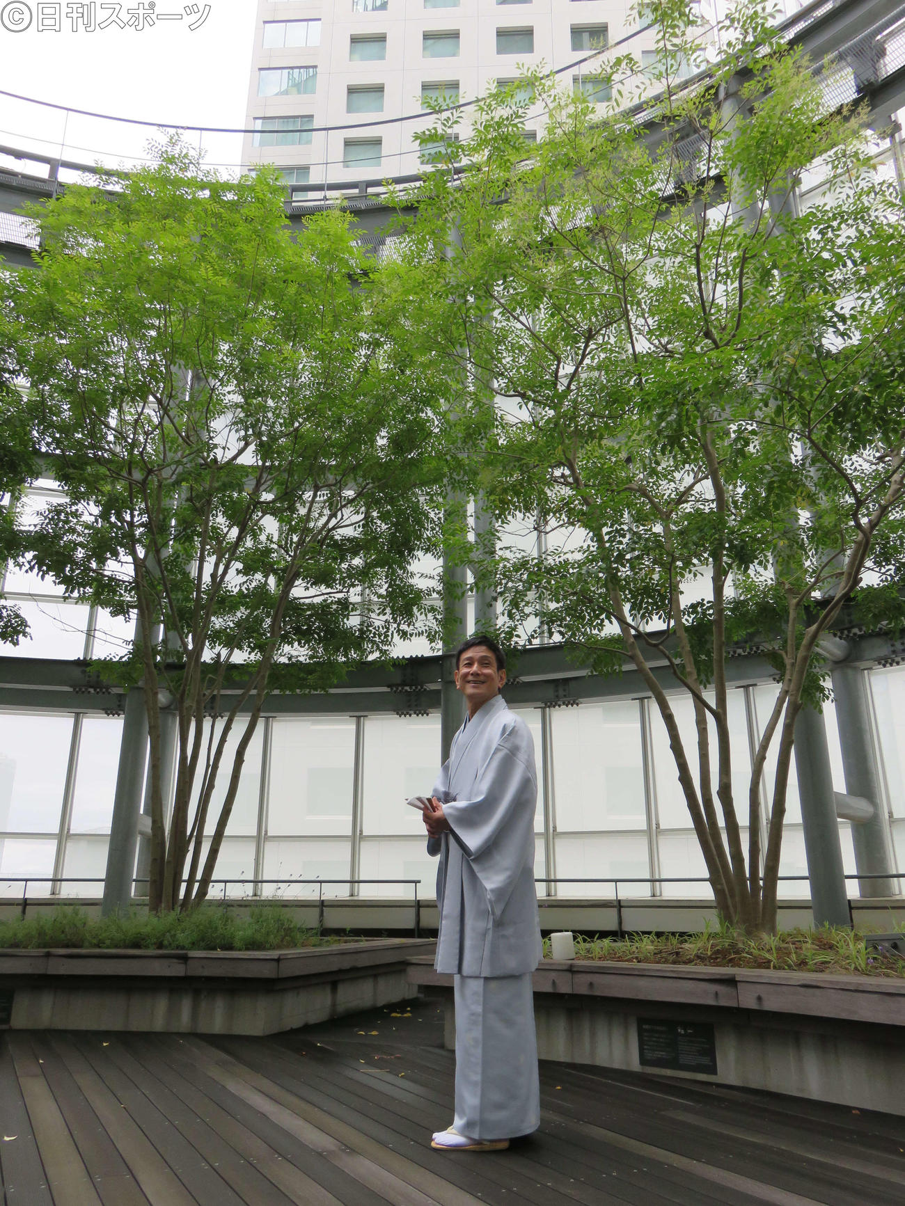 毎夏恒例の独演会取材会に臨んだ桂米団治（撮影・村上久美子）