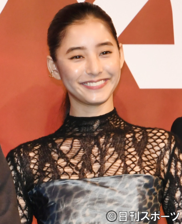 映画「バスカヴィル家の犬」完成報告会で、ヒロインの新木優子＝2022年５月12日
