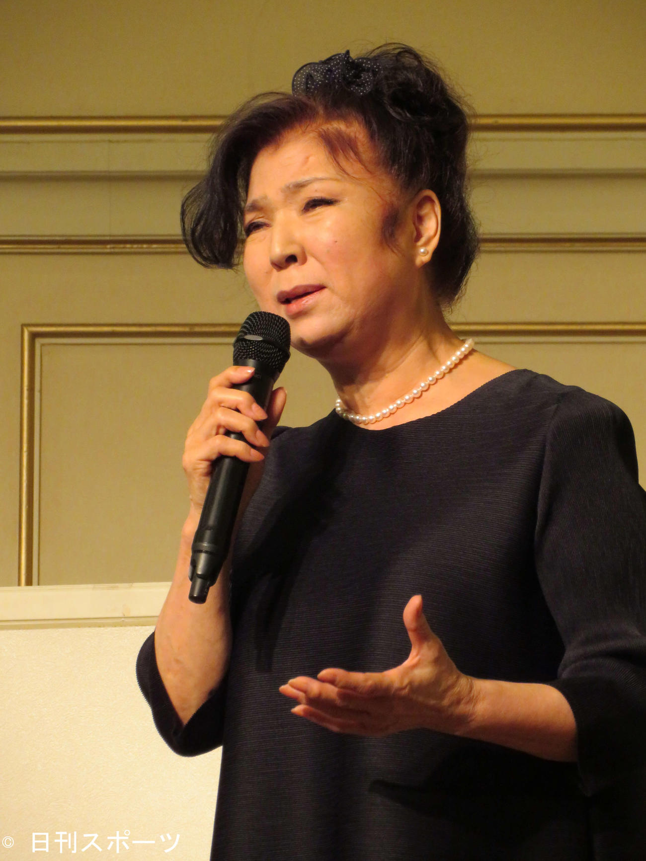 鈴木淳さんの思い出を語った八代亜紀