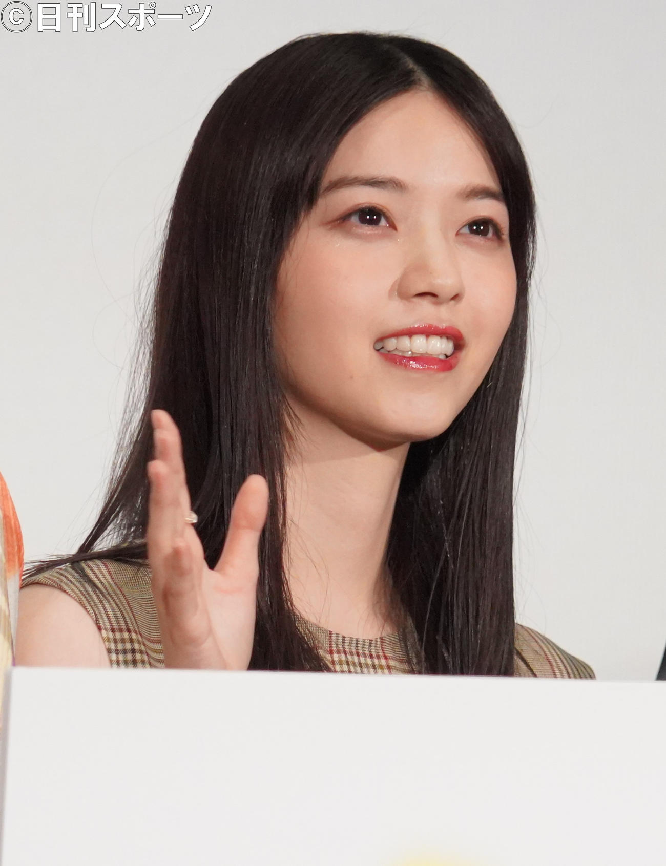 映画「恋は光」公開記念舞台あいさつに出席した西野七瀬（撮影・佐藤成）