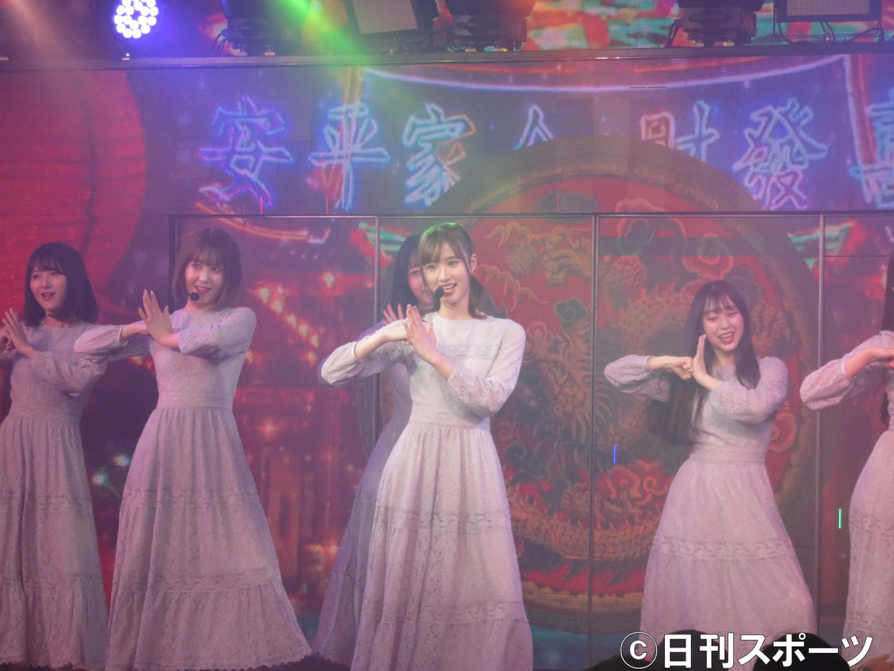 愛沢えみりがプロデュースする「8月のエウテルペ」候補生のパフォーマンス