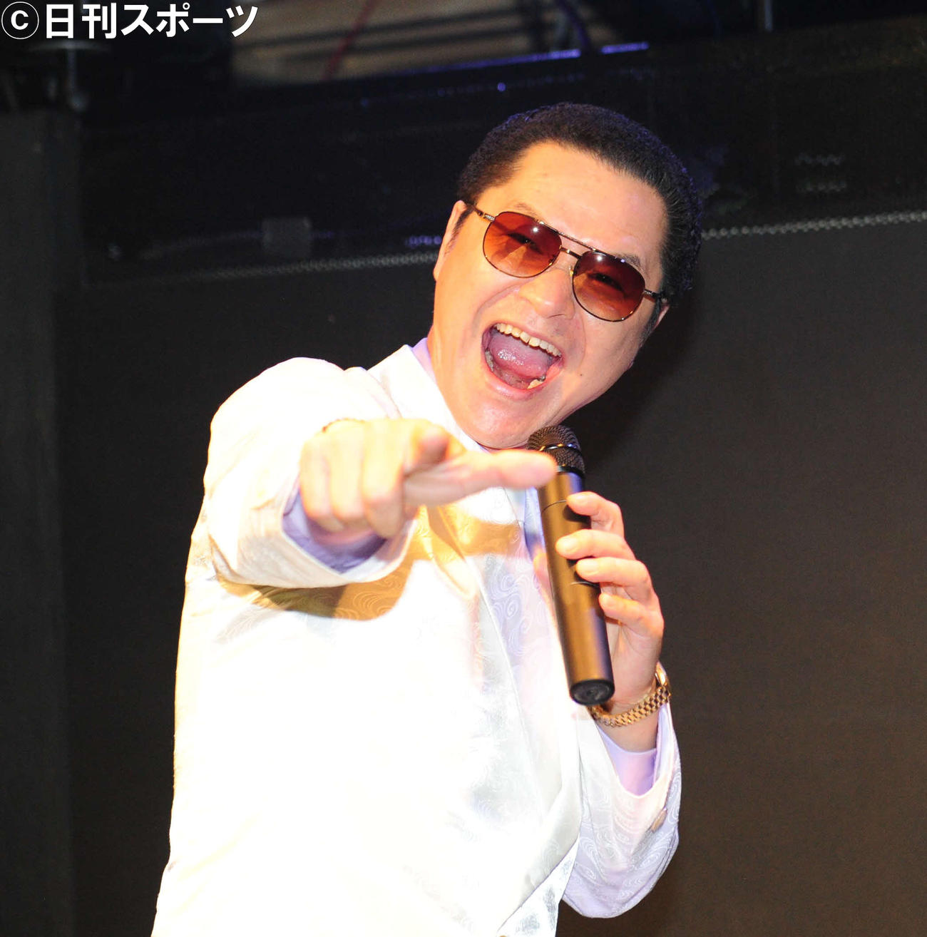 新曲発表会を行った鼠先輩