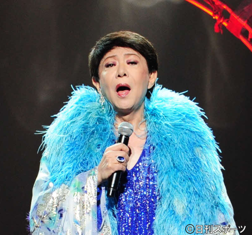 約10カ月ぶりのコンサートを行った美川憲一