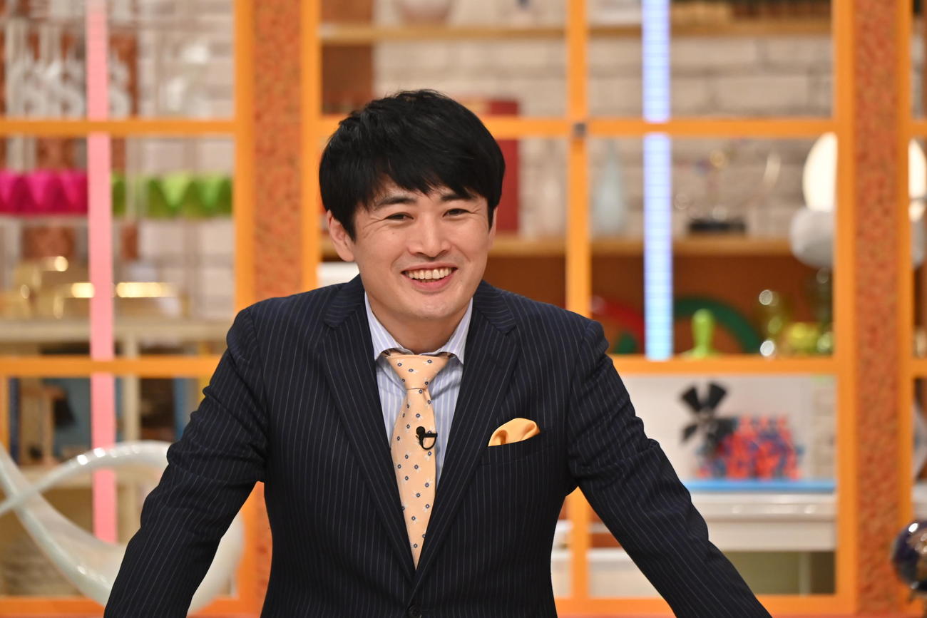 「仕事とお金のマジメな話」MCの劇団ひとり
