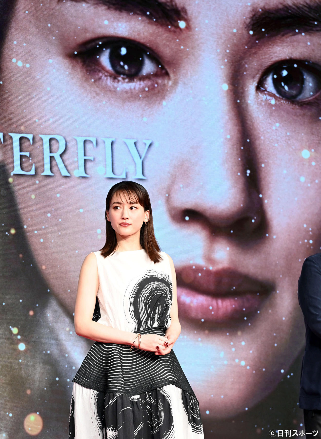 東映70周年記念映画「THE LEGEND　＆　BUTTERFLY」の発表会見に登壇した綾瀬はるか（撮影・たえ見朱実）