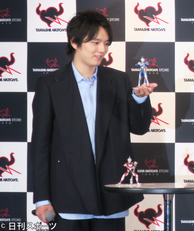 「TAMASHII NATIONS STORE TOKYO」リニューアルオープンセレモニーで、ウルトラマン愛を語る濱田龍臣
