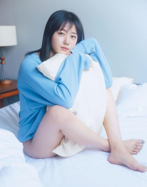 写真集「君のことをまだよく知らない」の2度目の重版が決まったSTU48瀧野由美子（倉本GORI氏撮影）