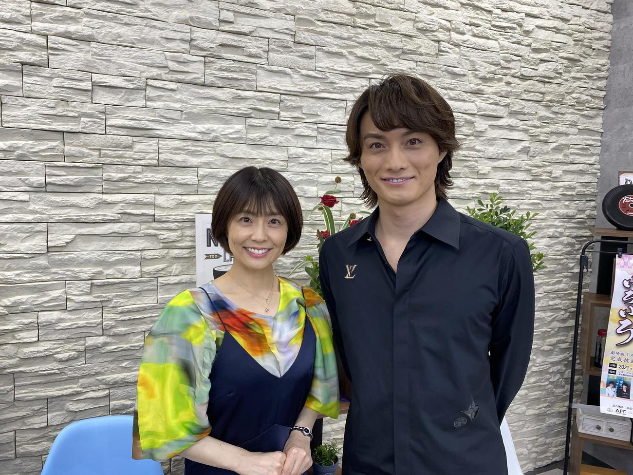 TOKYO MXで26日に放送の「寺西優真のMUSIC JUMP」で、國光吟氏との再婚を報告する國光真耶と寺西優真