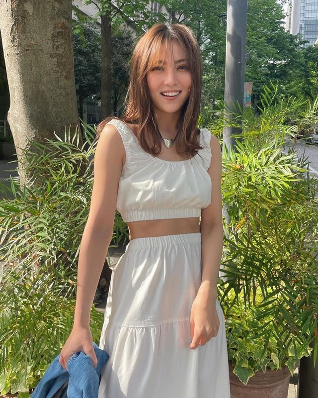 石川恋オフショット　オフィシャルブログより