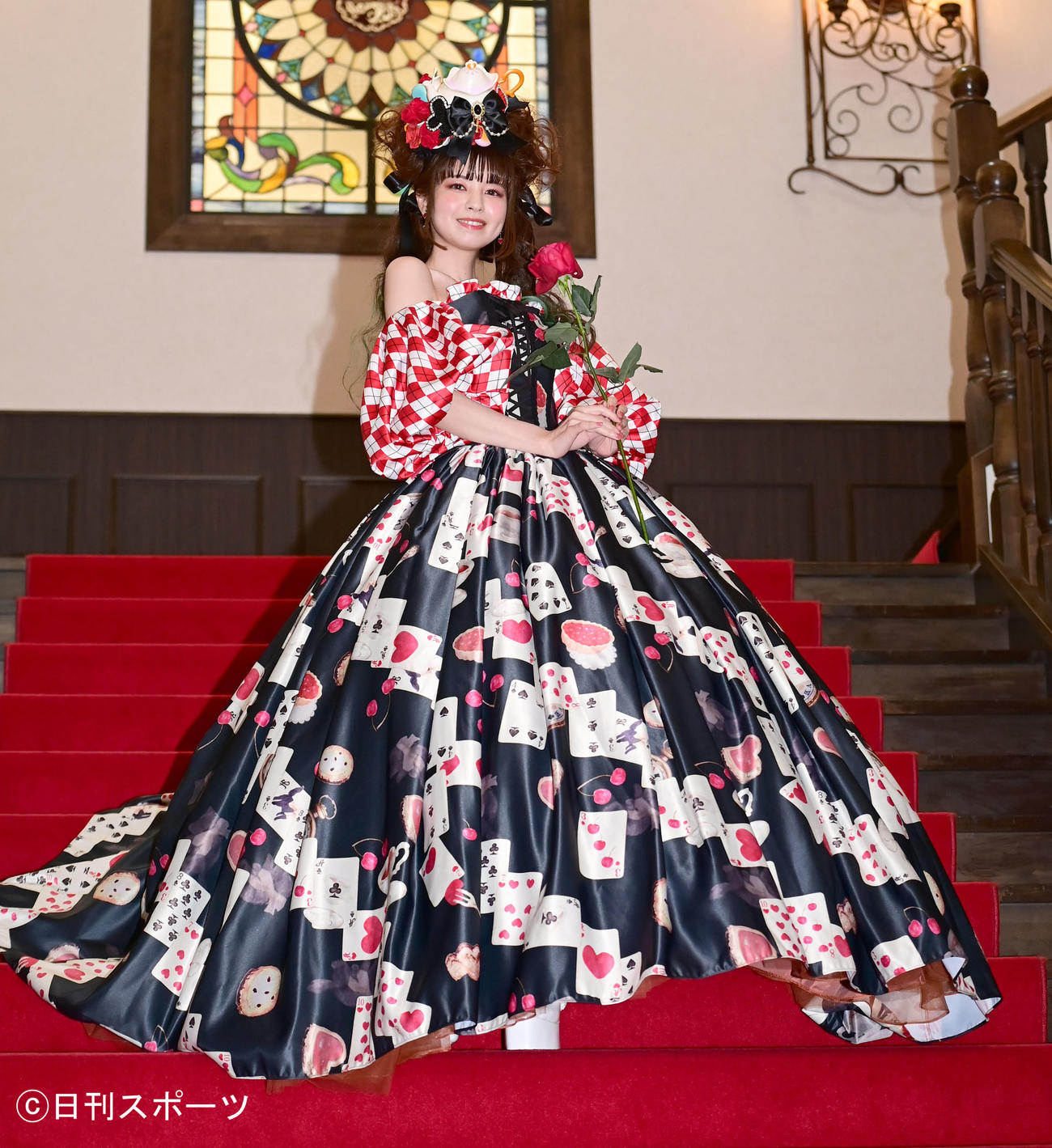 自らデザイン、プロデュースしたウェディングドレス「LUNAMARIA」新作発表会に臨んだ春奈るな（撮影・小沢裕）