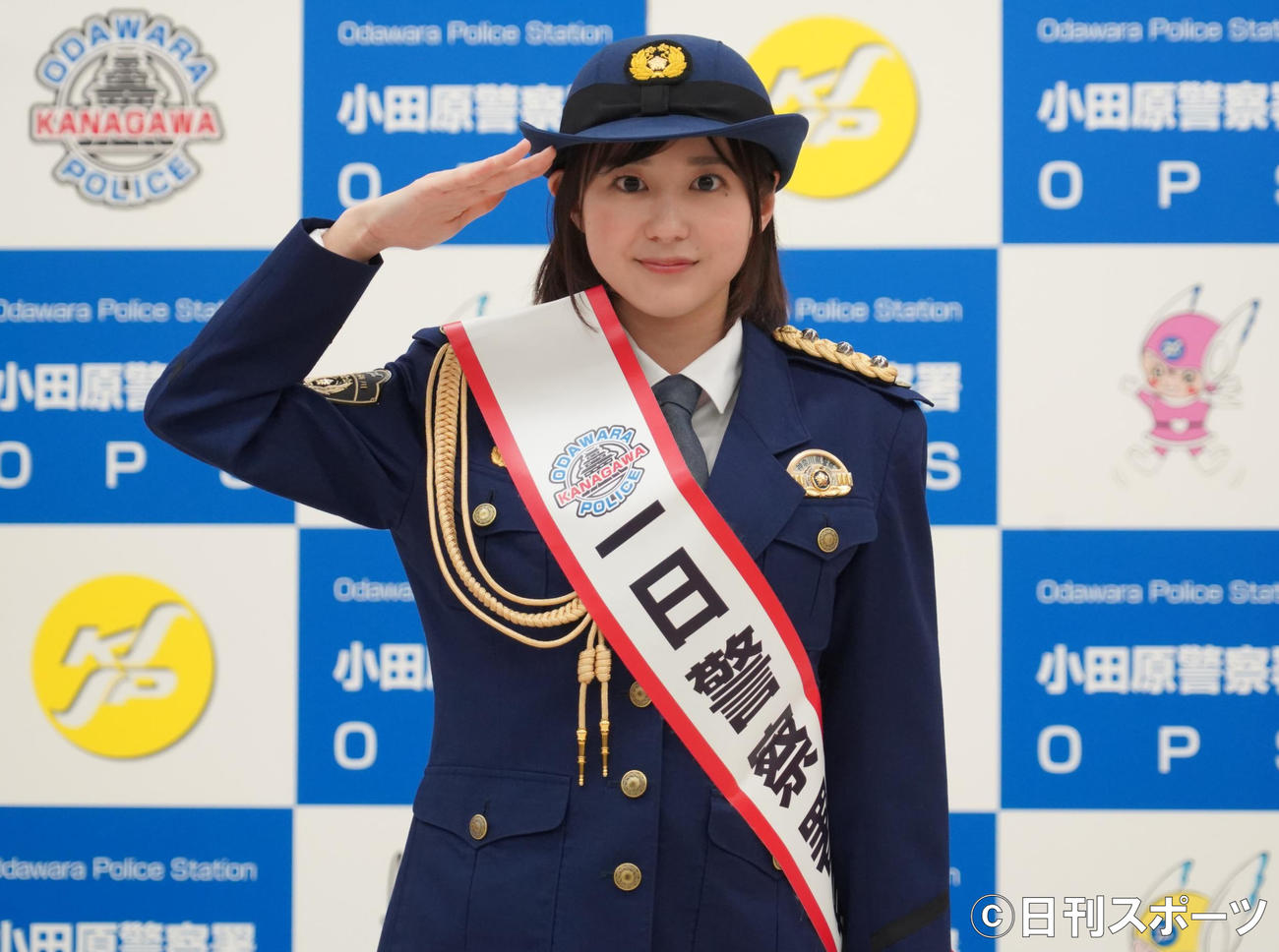 小田原警察署で、一日警察署長を務めたTBS若林有子アナウンサー（撮影・佐藤成）
